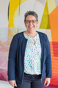 Ansprechpartnerin Frau Schmitt